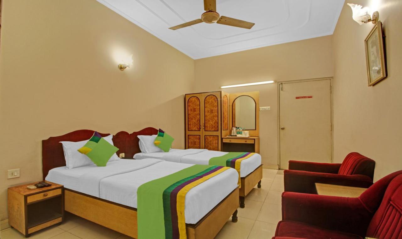 Treebo Mira Inn Calcutta Exterior foto