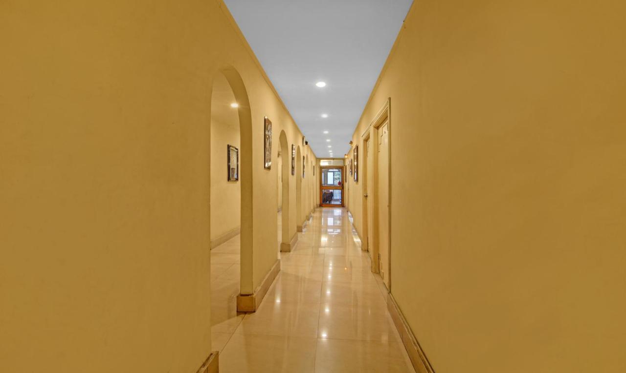 Treebo Mira Inn Calcutta Exterior foto